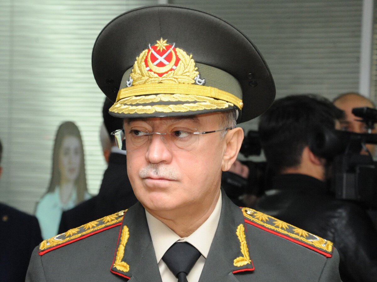 İNSANIN ƏN ÇƏTİN ANINDA YANINDA OLAN, DÖVLƏT XİDMƏTİNDƏ DAYANAN KƏMALƏDDİN HEYDƏROV